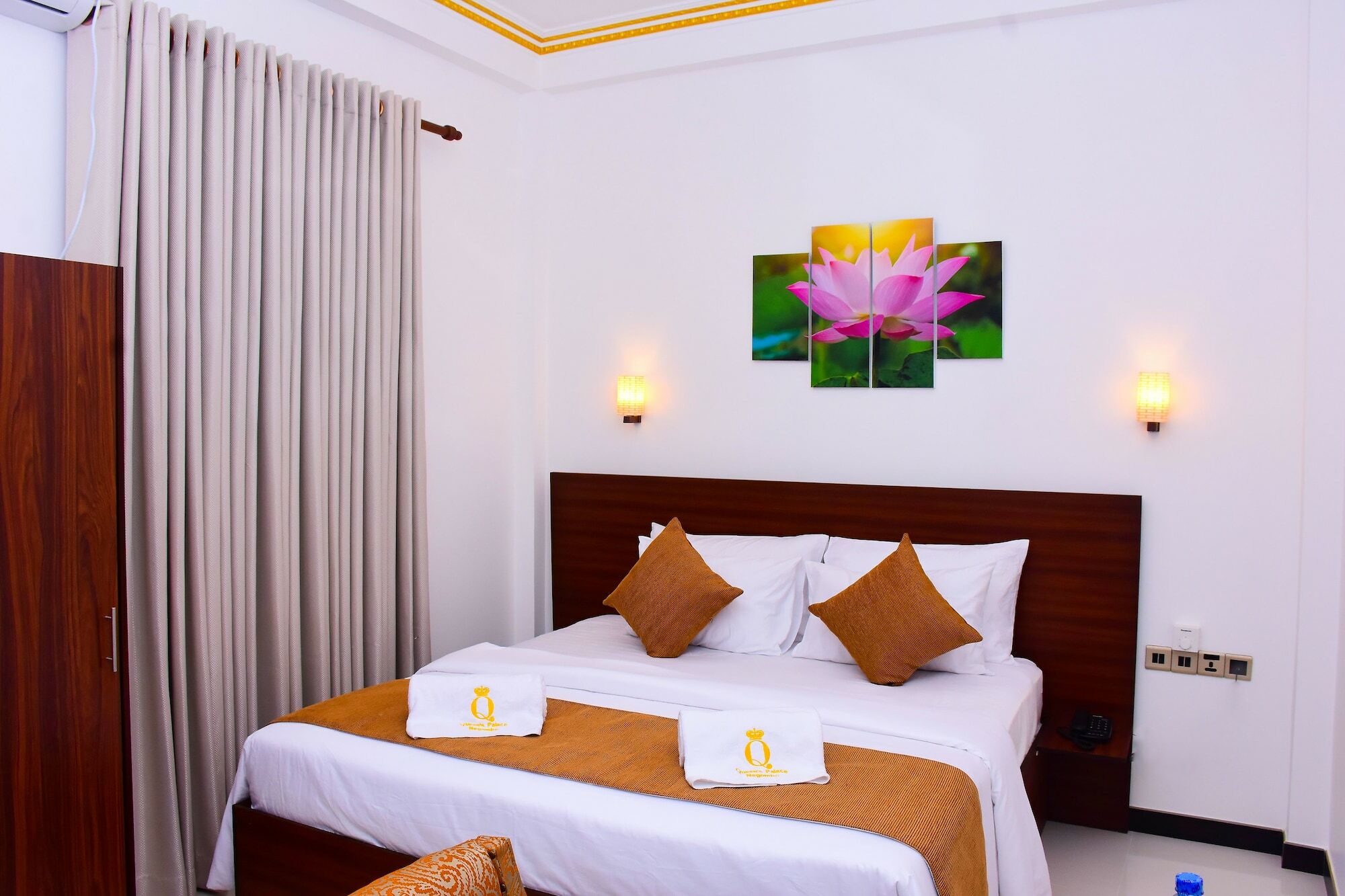 Negombo New Queen's Palace Exterior foto